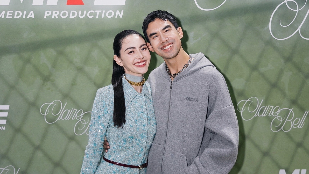 “เต๋อ” ควง “ใหม่” เปิดตัวนิยายแนวแซฟฟิค ‘ClaireBell’ ต่อยอดทำซีรีส์พร้อมปั้นเด็ก