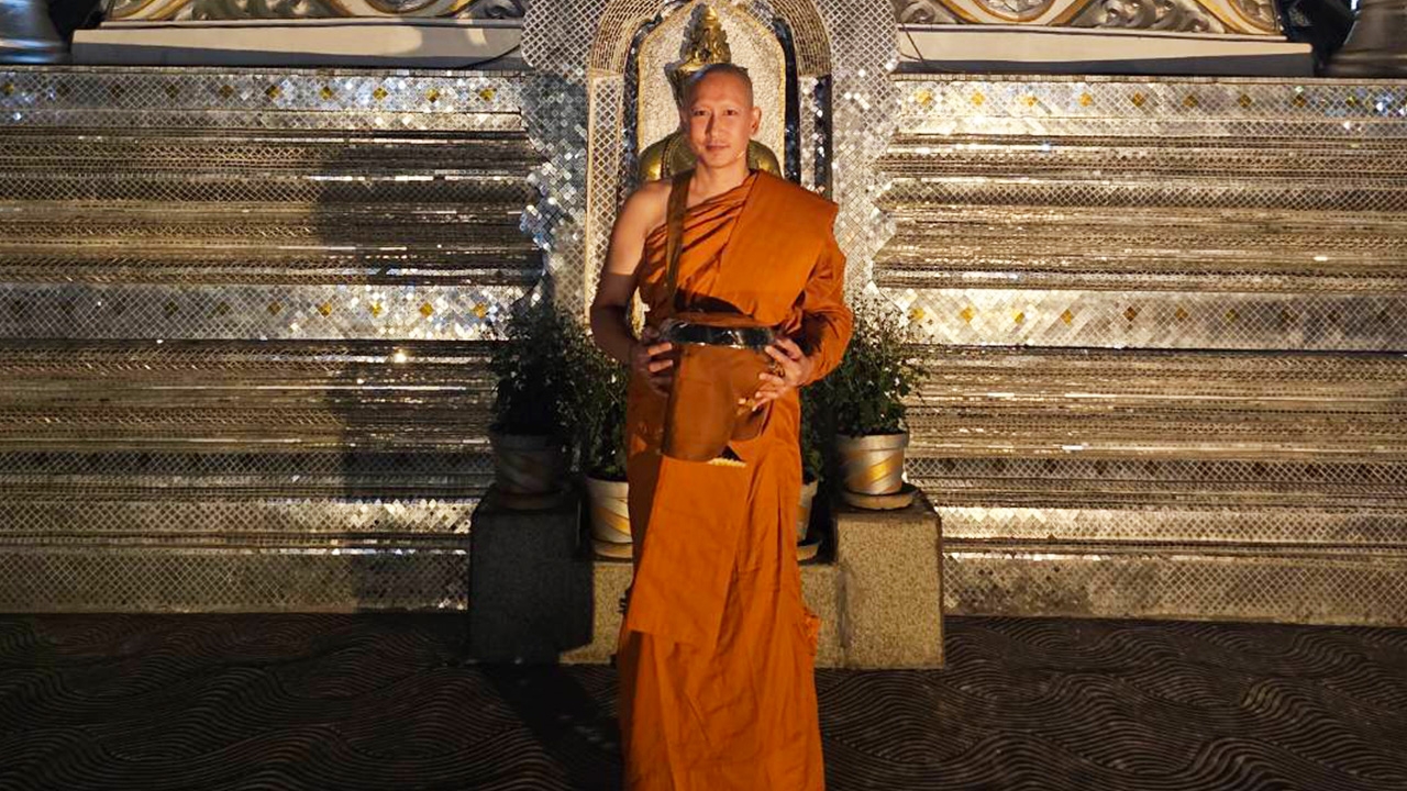 พระแพท บวชที่วัดเมตตาพุทธาราม พุทธคยา อินเดีย ได้ฉายาทางธรรม กันตสีโล