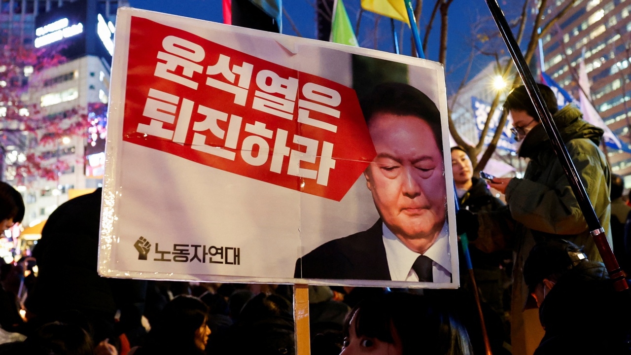 พรรครัฐบาลเกาหลีใต้ จ่อขวางยื่นถอดถอน ปธน. ยุนซอกยอล