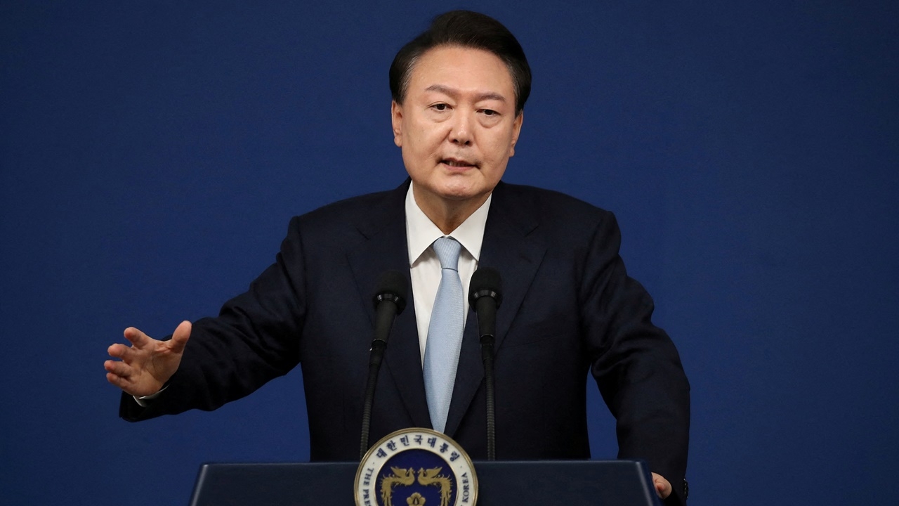 เปิดสาเหตุ ทำไม ยุน ซอกยอล ปธน.เกาหลีใต้ ประกาศกฎอัยการศึก