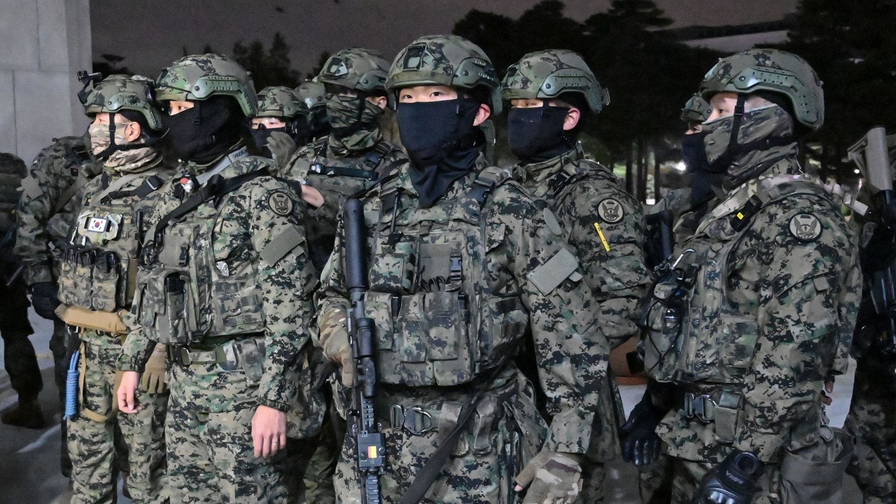 ส่องประวัติกฎอัยการศึกในเกาหลีใต้ ครั้งนี้ไม่ใช่ครั้งแรก 